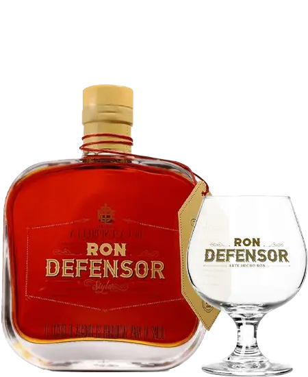 Ron Defensor Style 12 años x 700ml con Copa