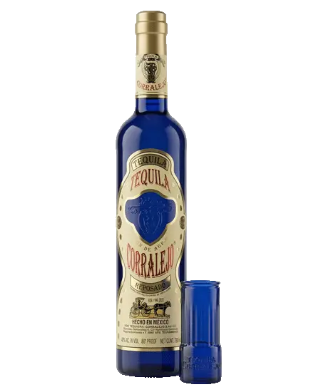 Tequila Corralejo Reposado con Copa tipo Shot